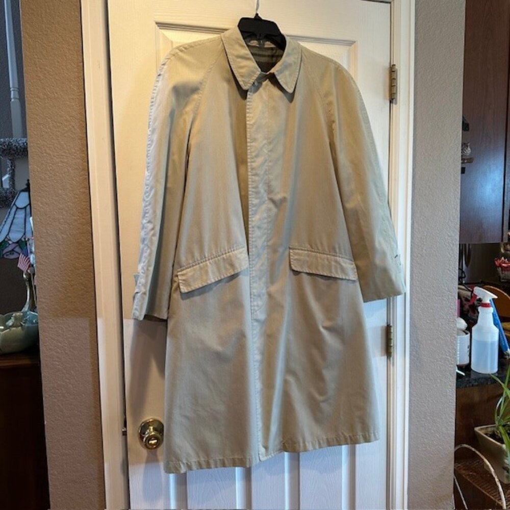 Vintage London Fog Mens Trench Coat Walker Style Custom Made Corinth Cloth 1950s